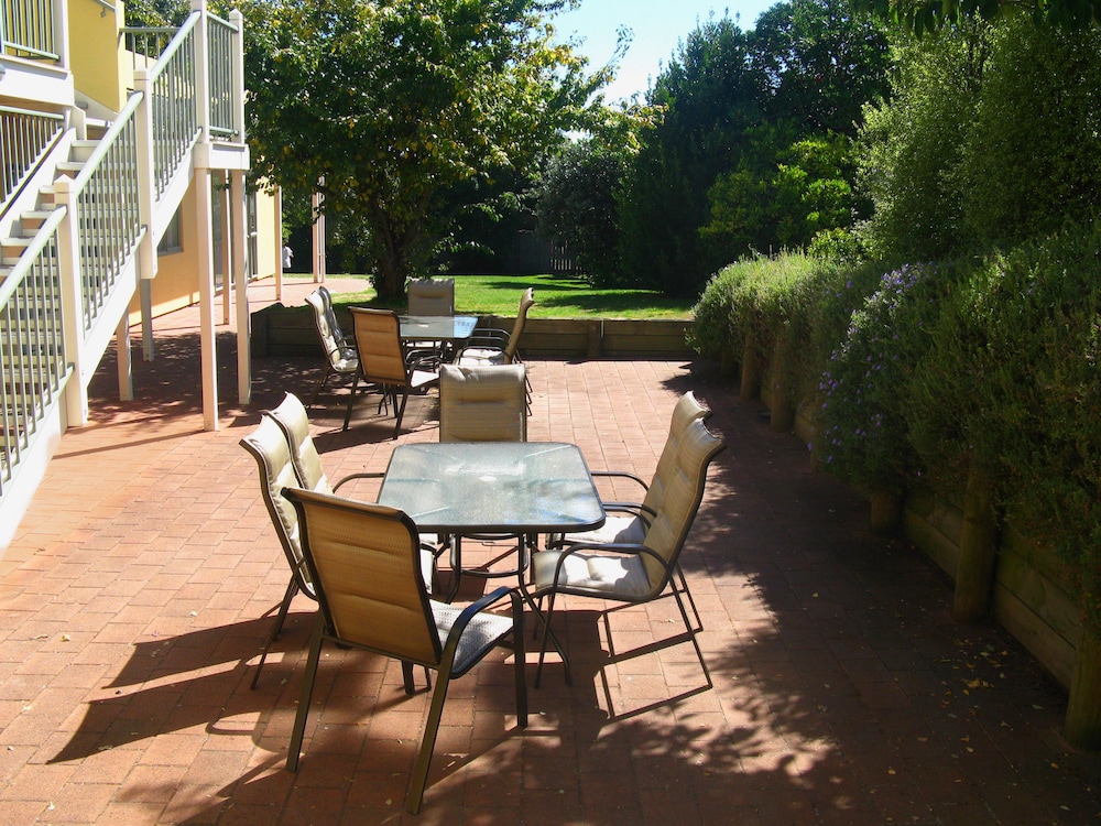 Elliotts Kapiti Coast Motor Lodge 22/26