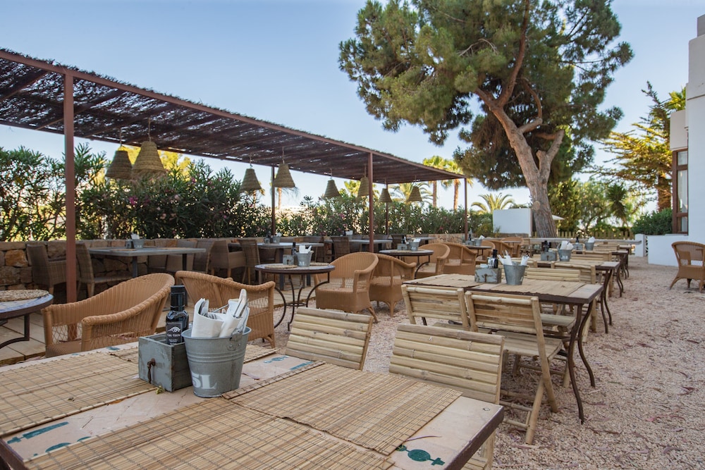 Hotel Tres Torres 54/65