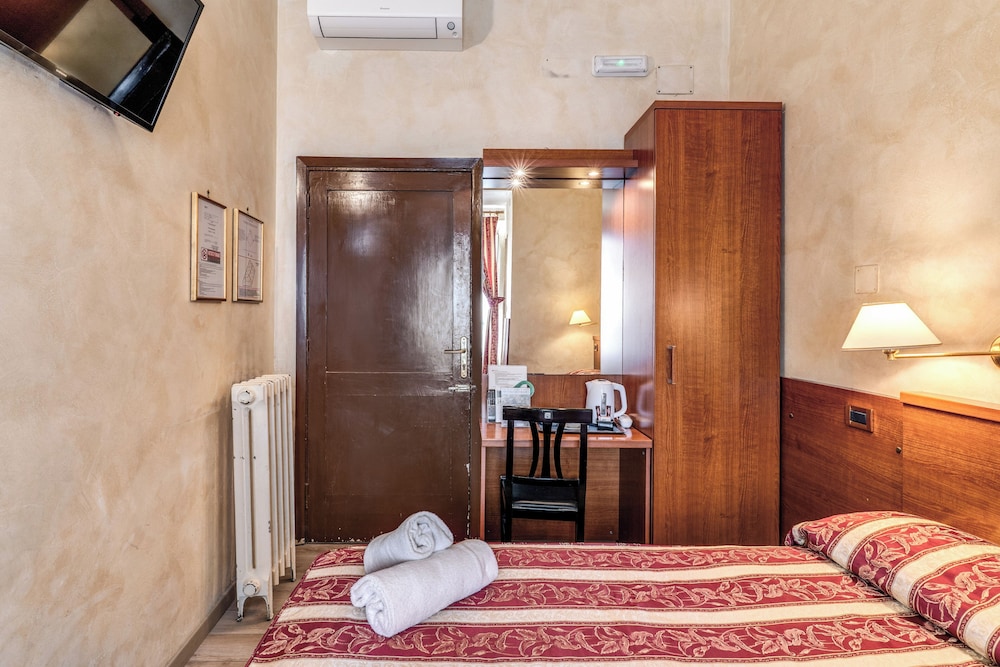 Hotel Labelle 68/91