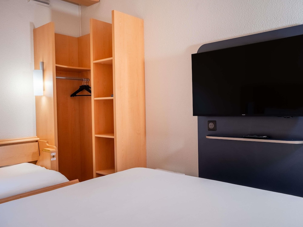 Ibis Paris Pont De Suresnes 26/58