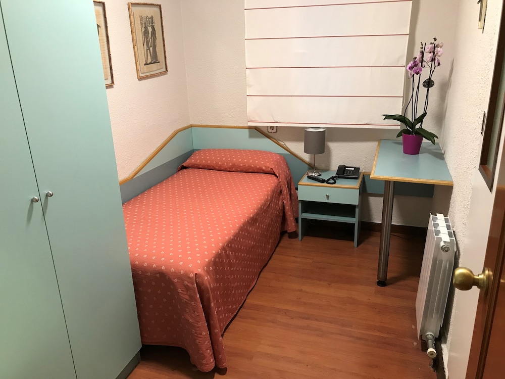 Pelayo Hotel 18/51