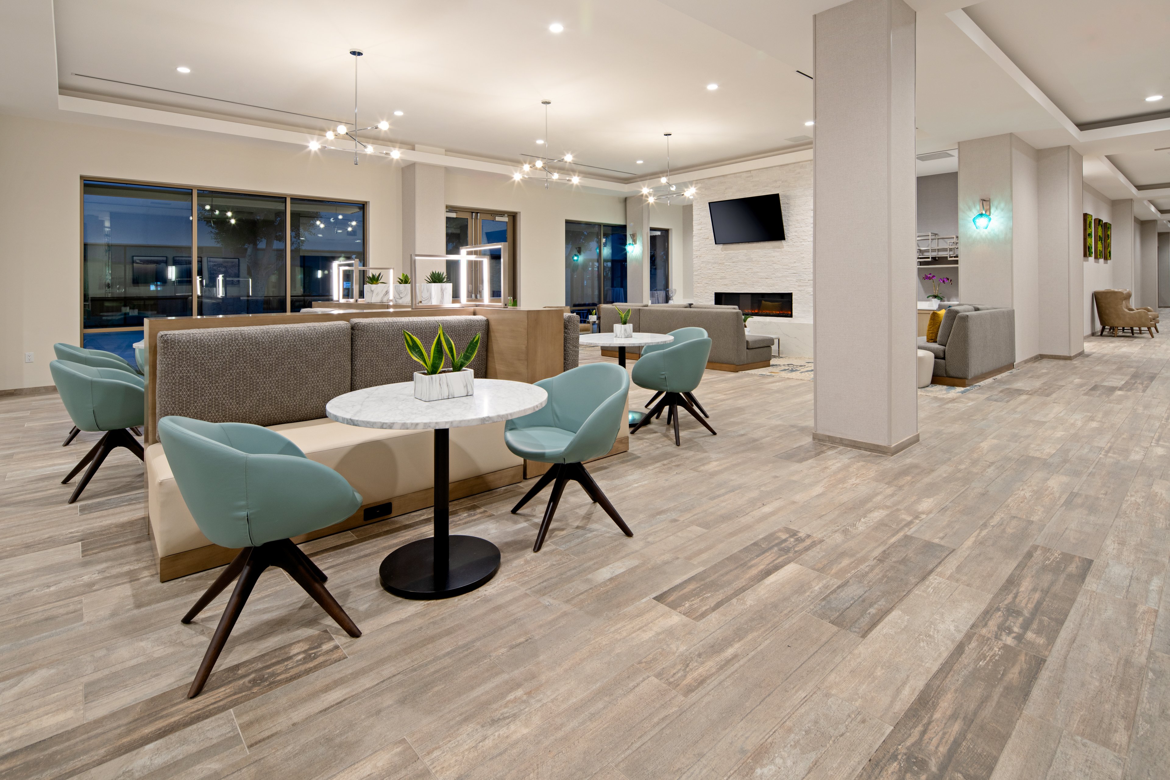 Staybridge Suites Long Beach Airport 44/50