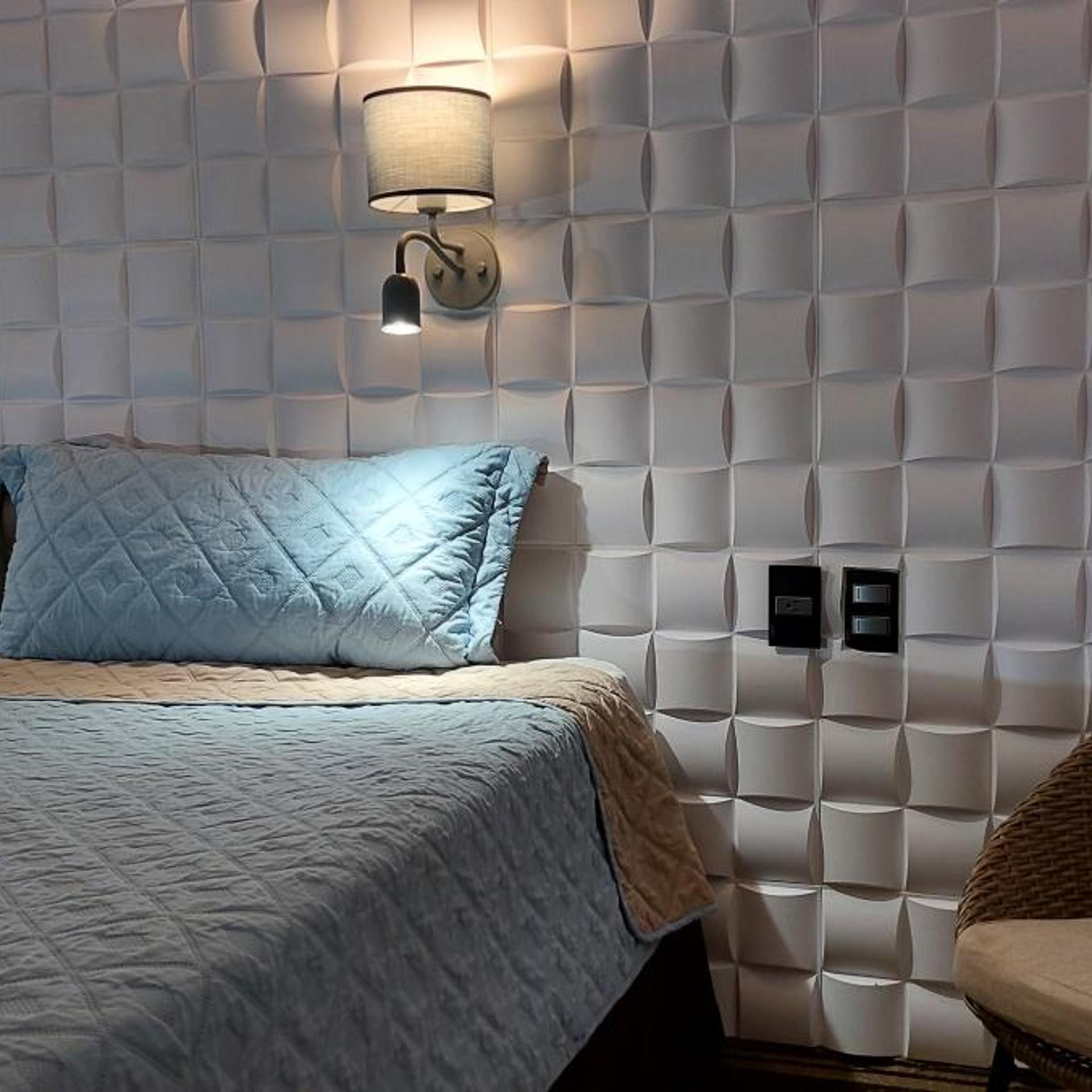 Room, King Bed 5/9