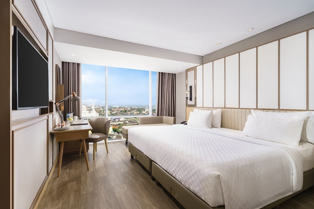 Swiss-Belhotel Solo 16/57
