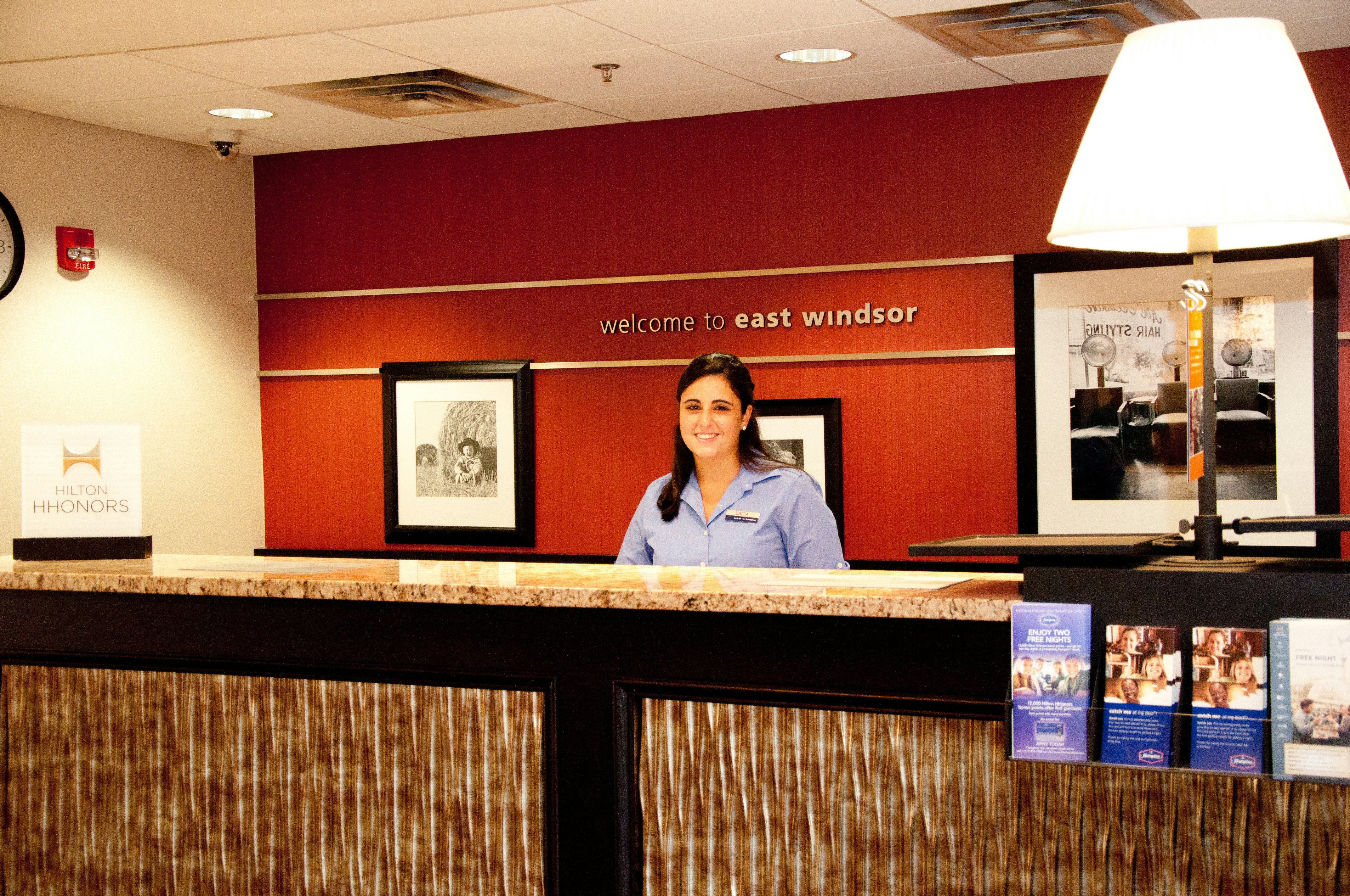 Hampton Inn East Windsor 13/75
