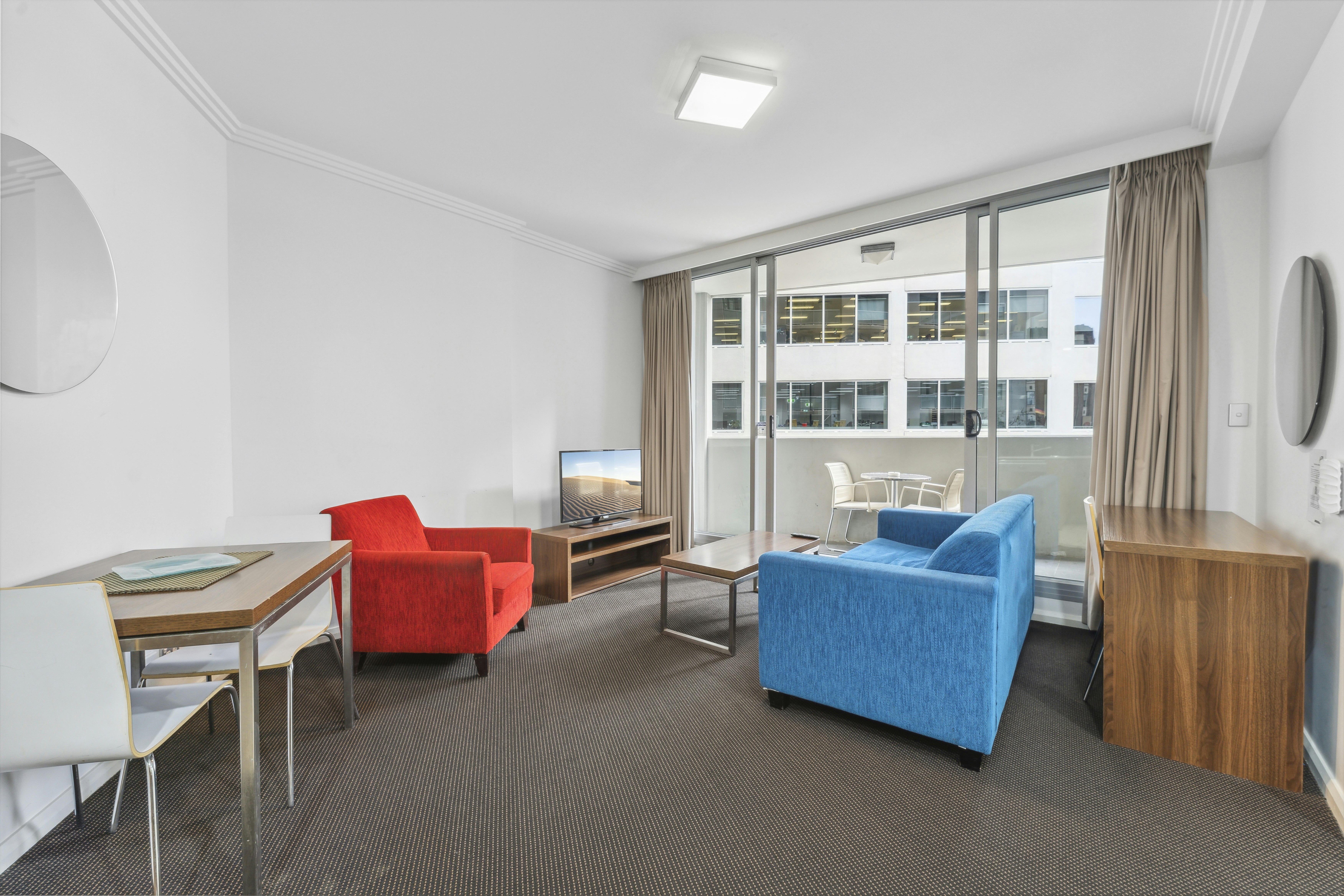 Apx World Square Apartments 36/52