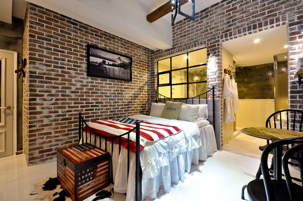 February Hotel Hwanggeum 44/93