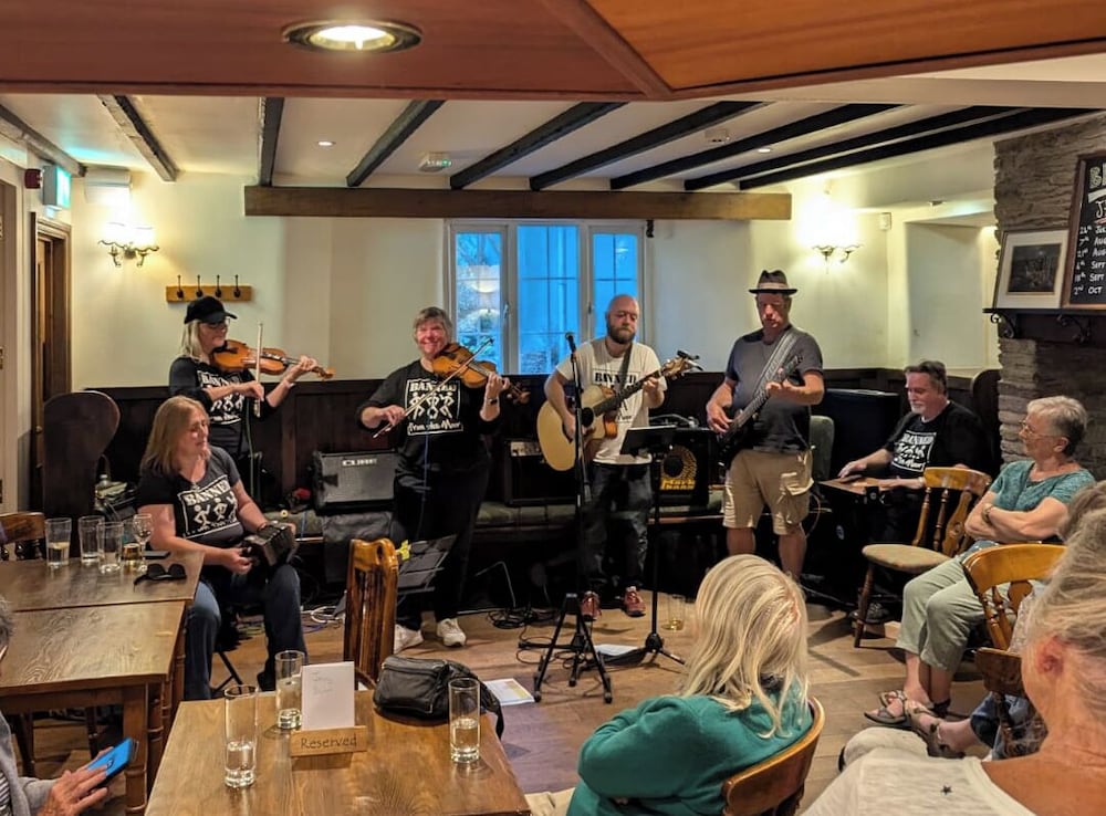The Globe Inn 40/46
