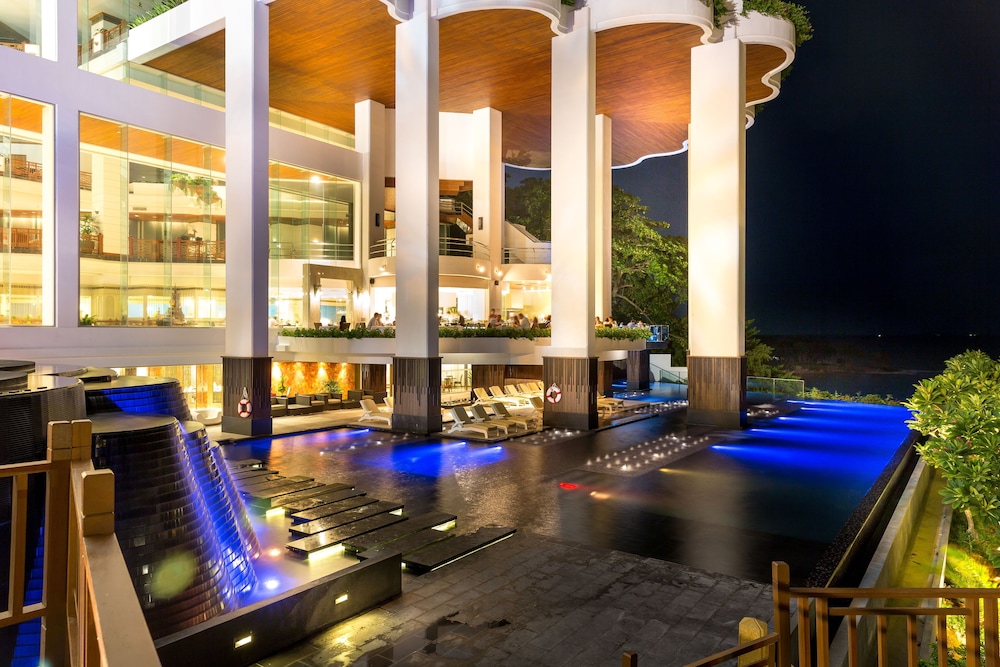 Royal Cliff Grand Hotel 32/65