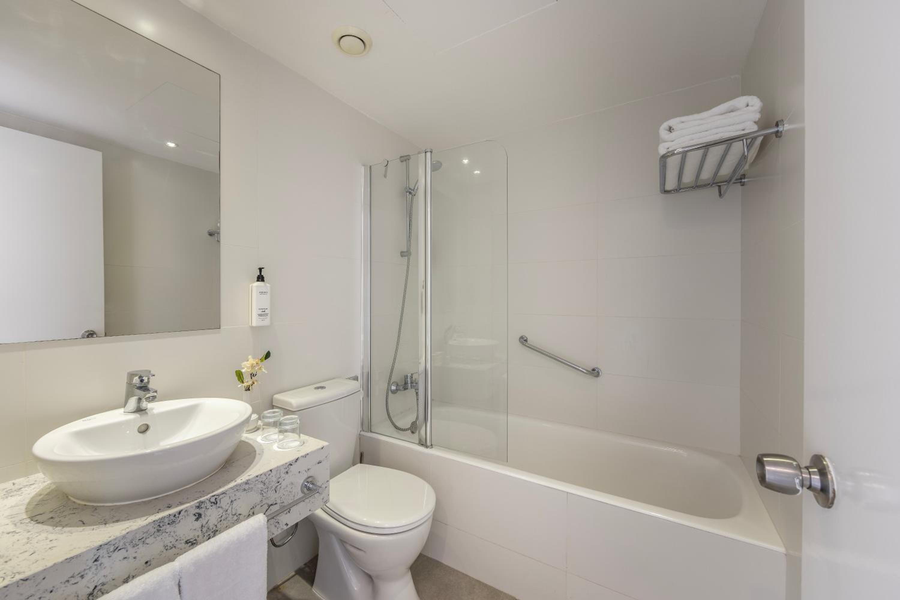جناح مع أريكة، Kapetanios Aqua Resort 5/7
