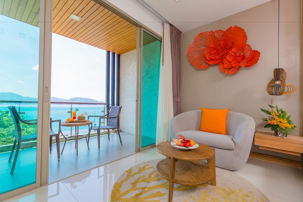 Wyndham Grand Phuket Kalim Bay 61/74