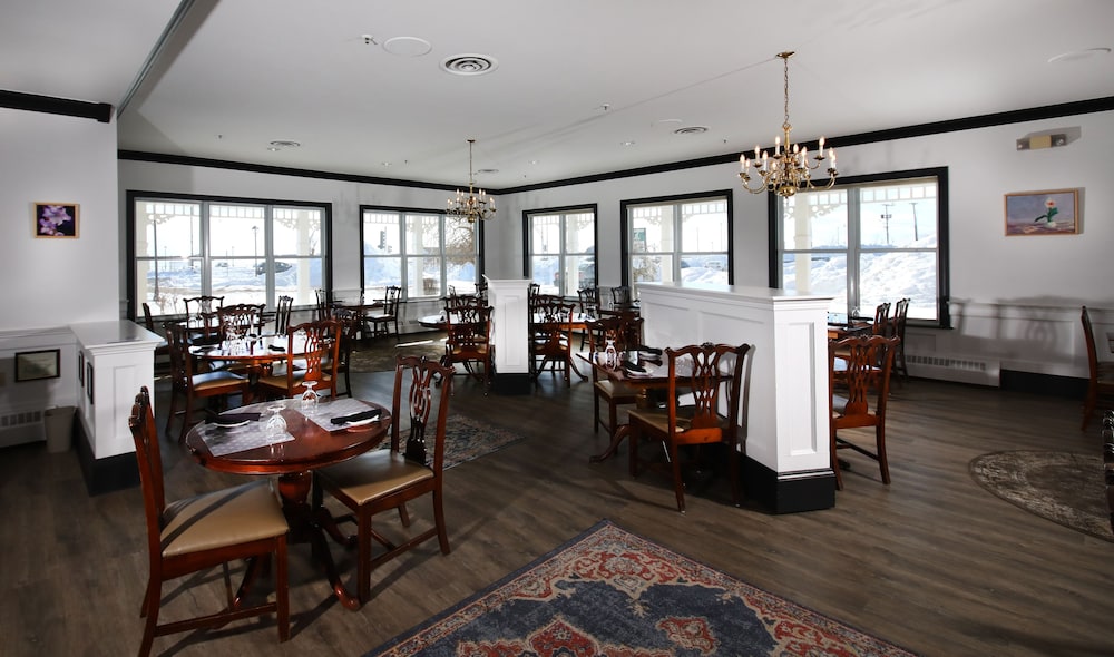 Loyalist Country Inn A Lakeview Resort 36/45