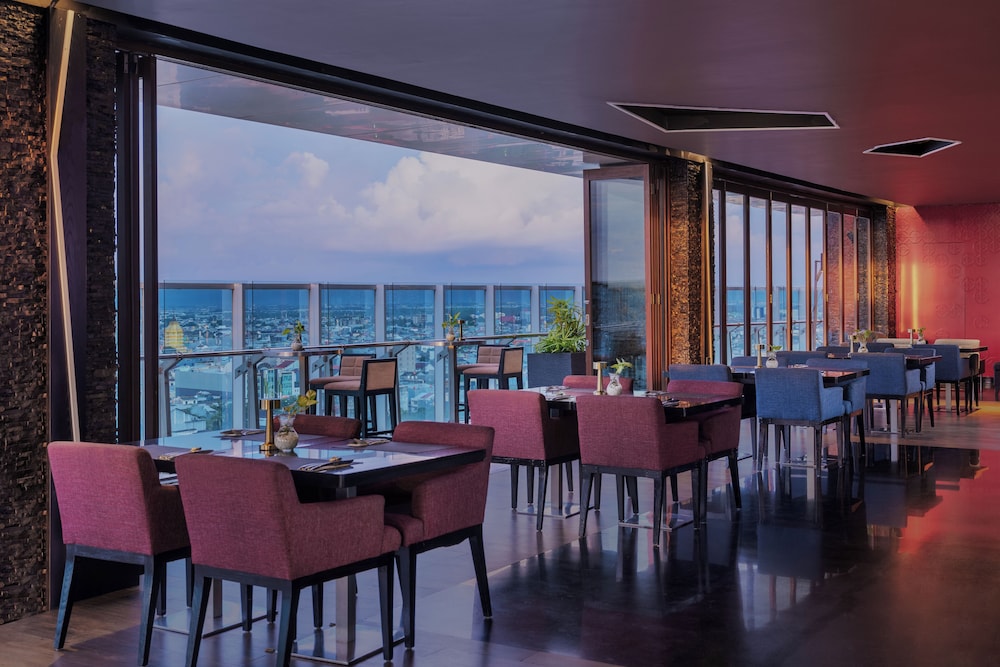 MELIA MAKASSAR 58/73
