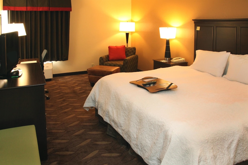 Hampton Inn Lebanon, MO 37/56