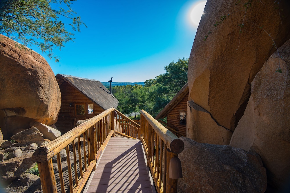 Amadwala Lodge 13/42