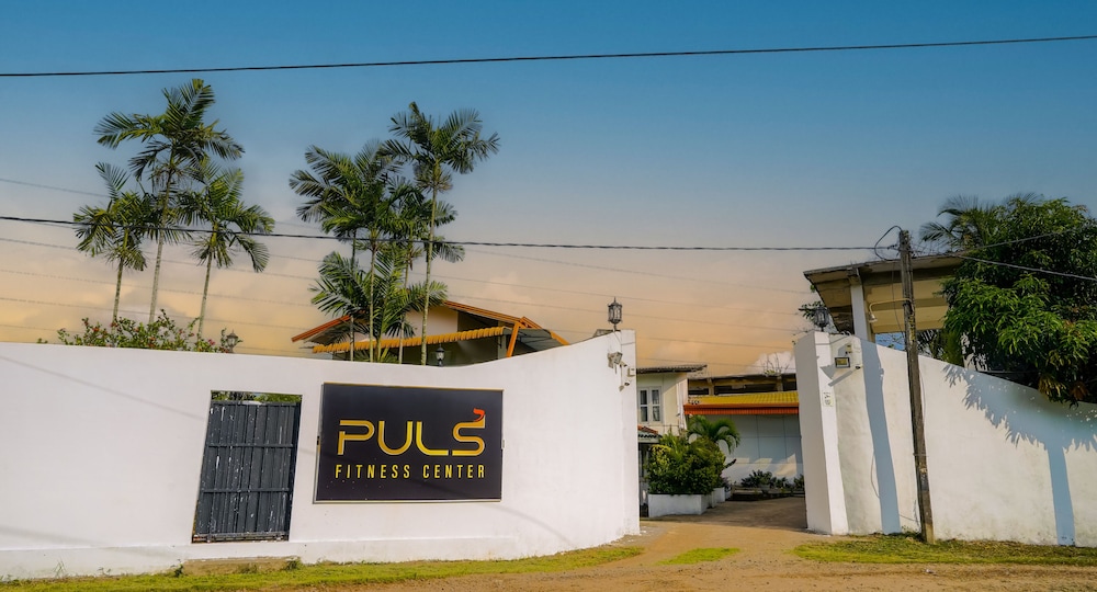 River Side Hotel Katunayake 8/42