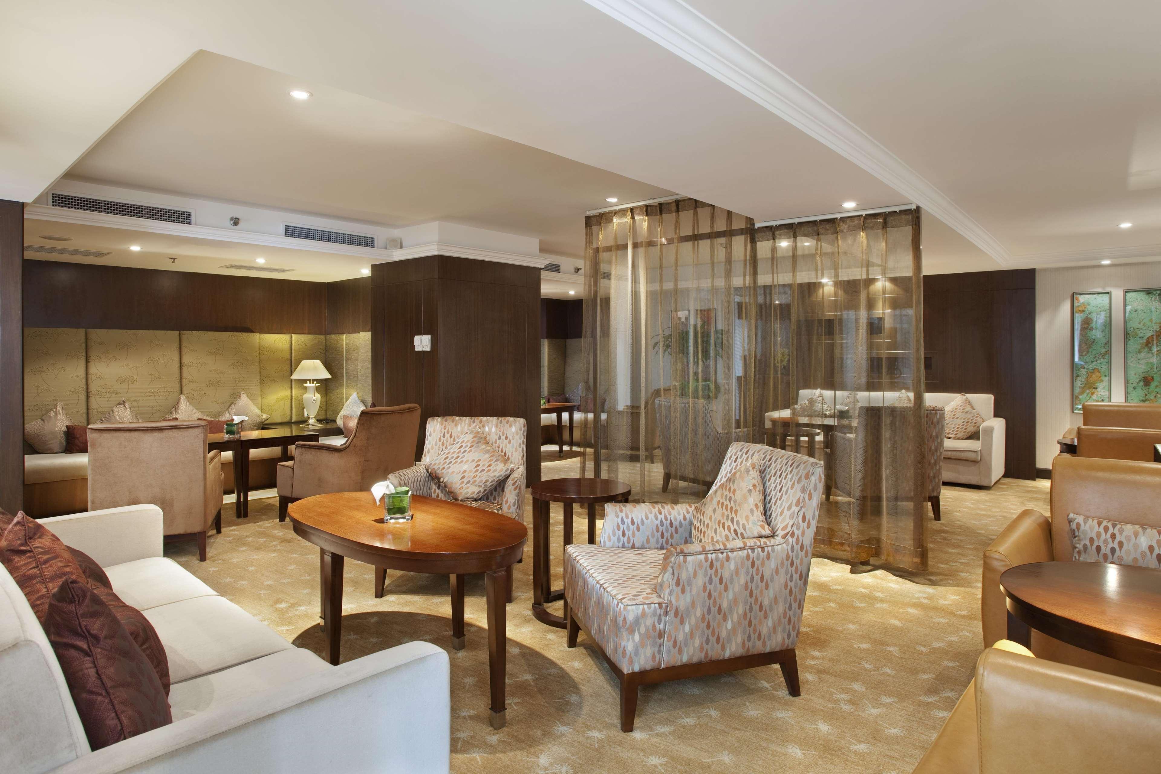 V Continent Parkview Wuzhou 24/50