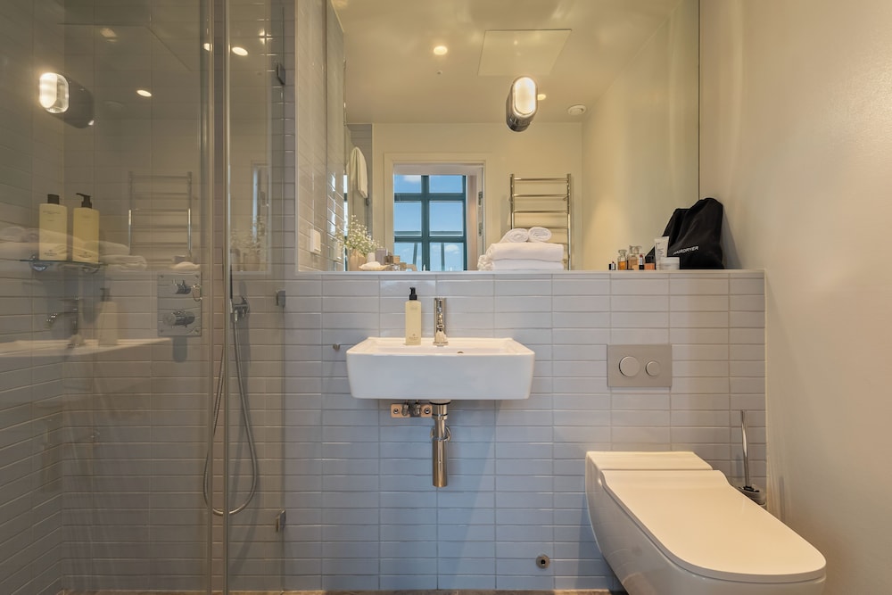 استوديو تنفيذي بسرير كوين، UNITY Hammarby Sjostad - A Studio Hotel 2/2