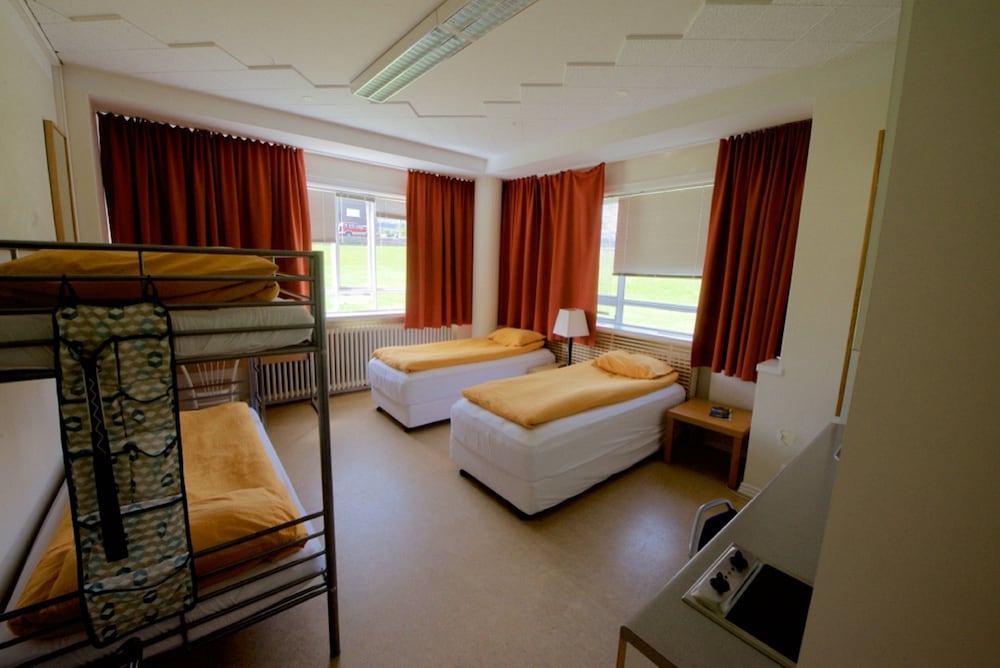 Hostel B47 11/45