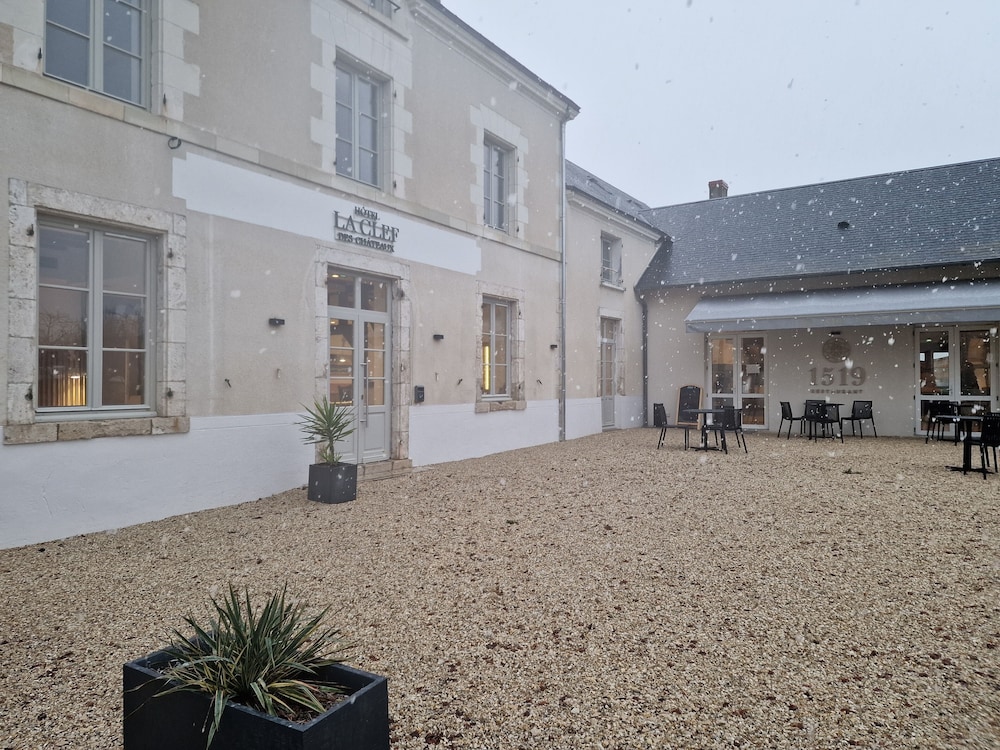 Hotel la Clef des Chateaux 39/51