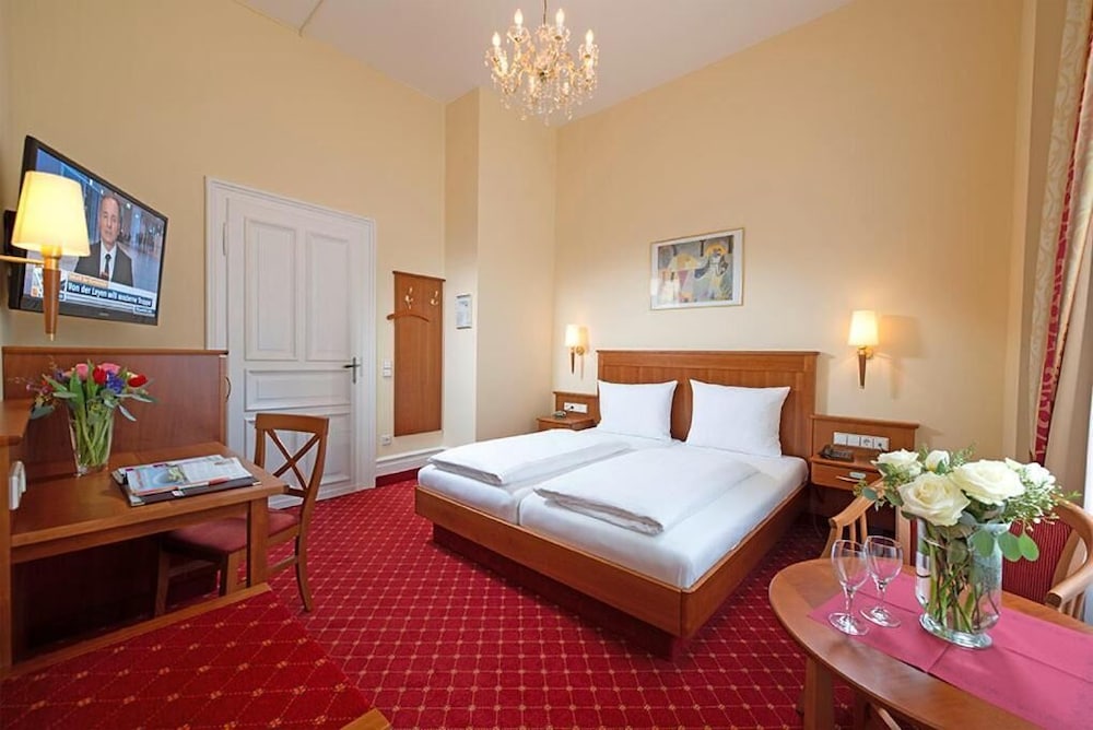 Hotel Schweizer-Hof Baden Baden 8/26