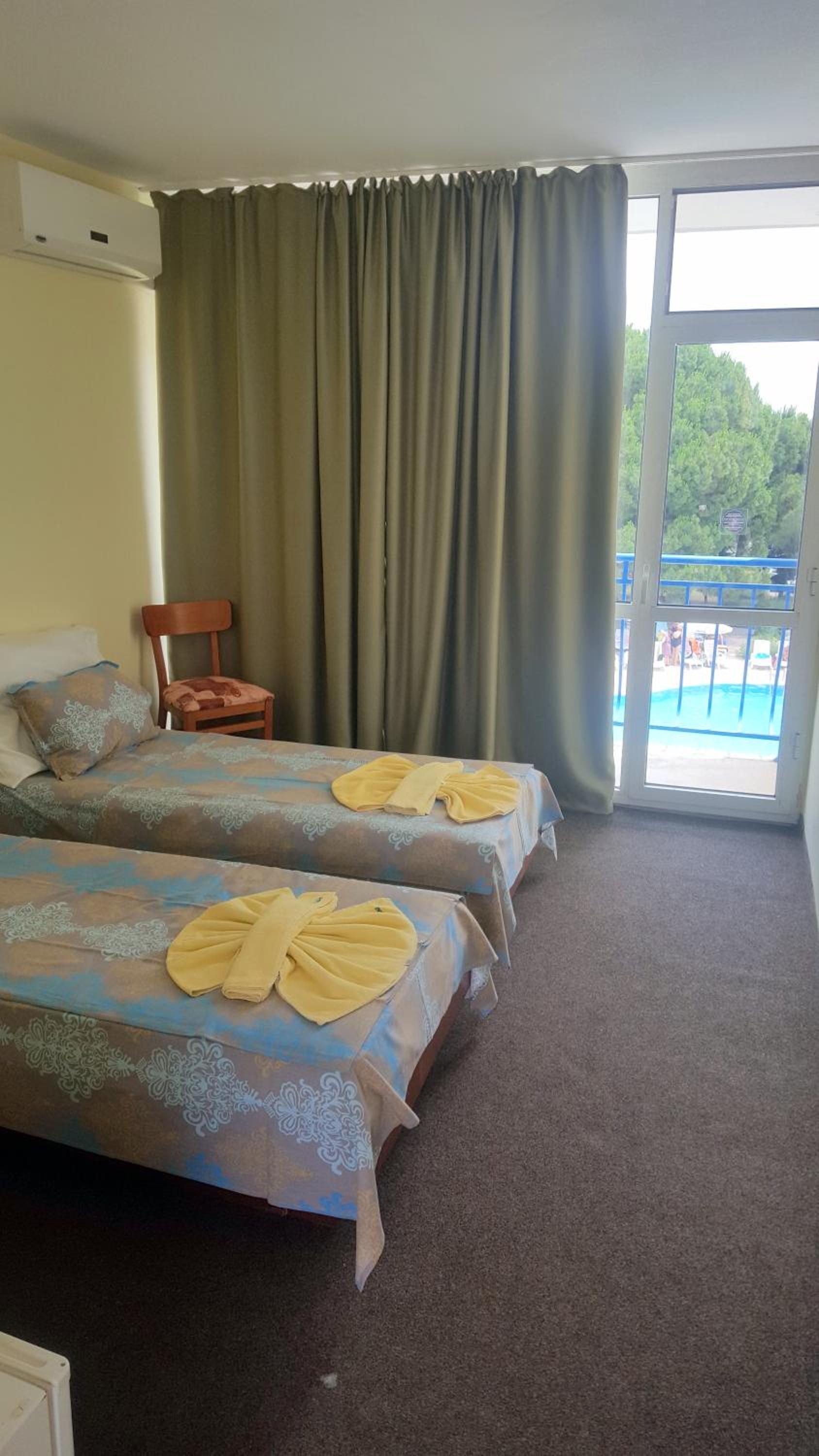 Balaton Hotel 17/52