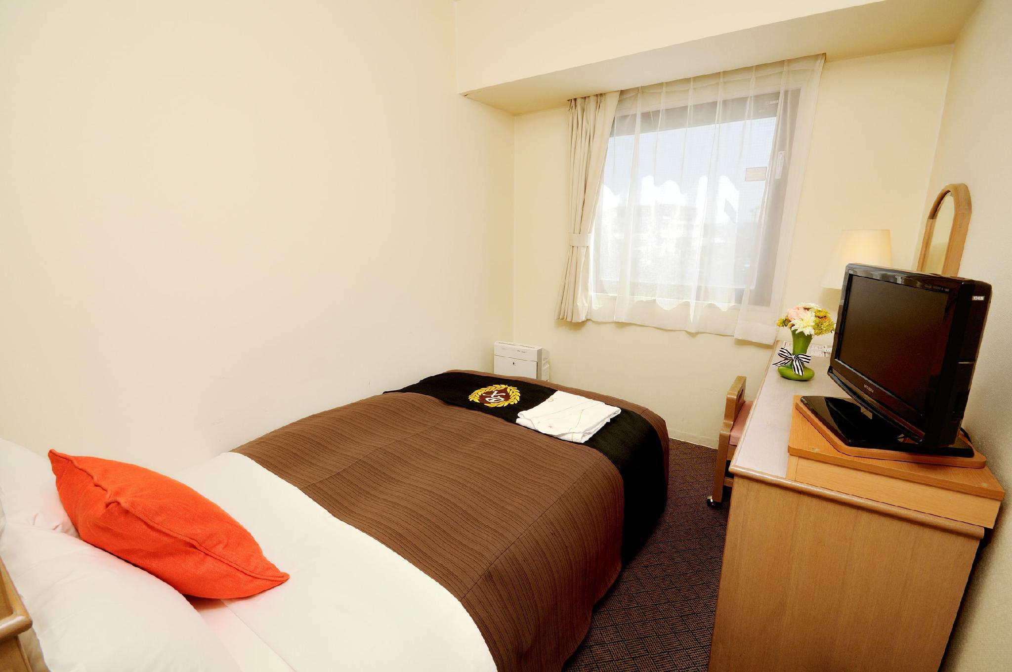 Semi Room, Standard, Semi Double Bed, Smoking