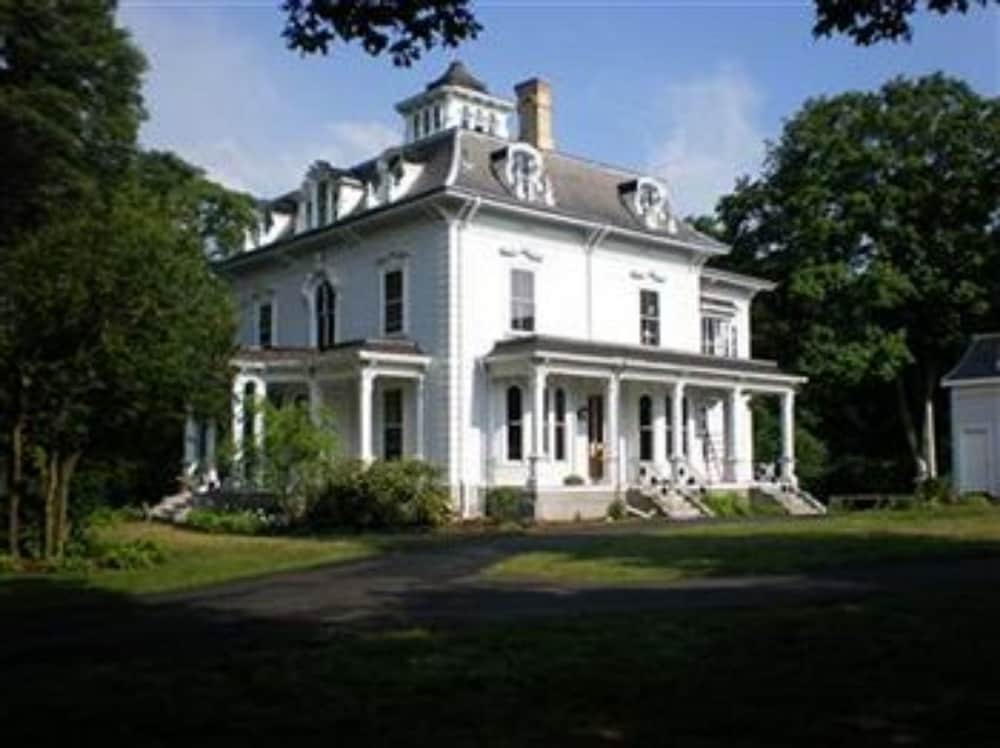 The Proctor Mansion Inn 2/70