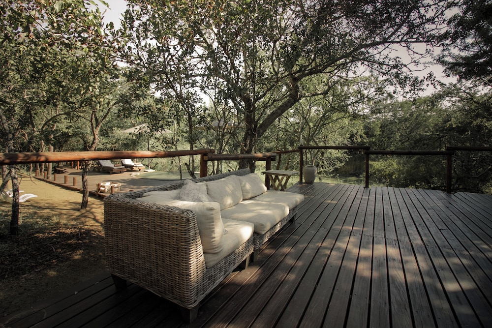 Ngama Tented Safari Lodge 30/50
