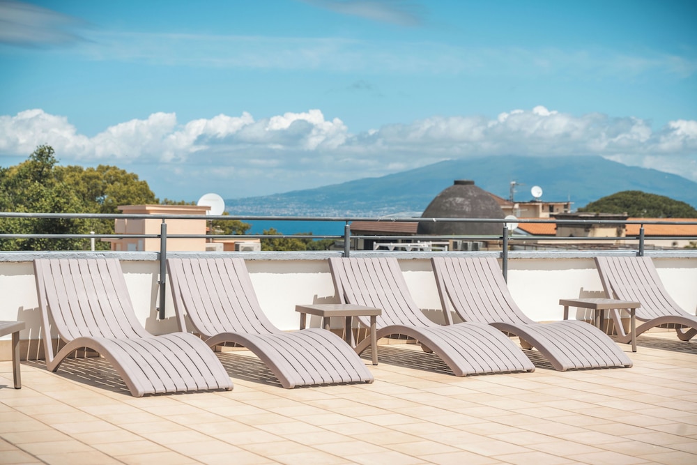 Hotel La Pergola Sorrento 65/68