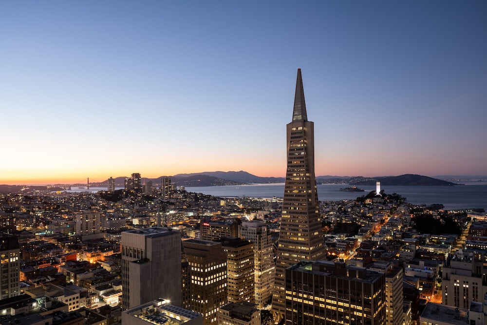Four Seasons Hotel San Francisco at Embarcadero 37/50