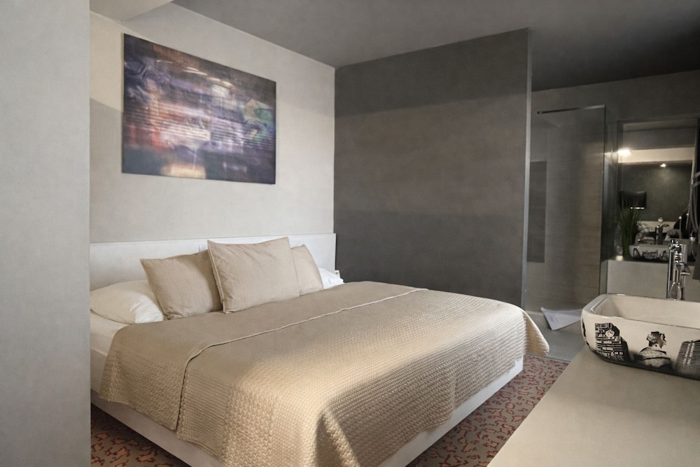 Kongres Hotel Roca 25/76