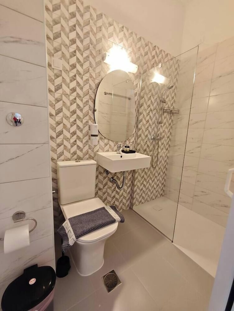 Tina Hotel 31/44