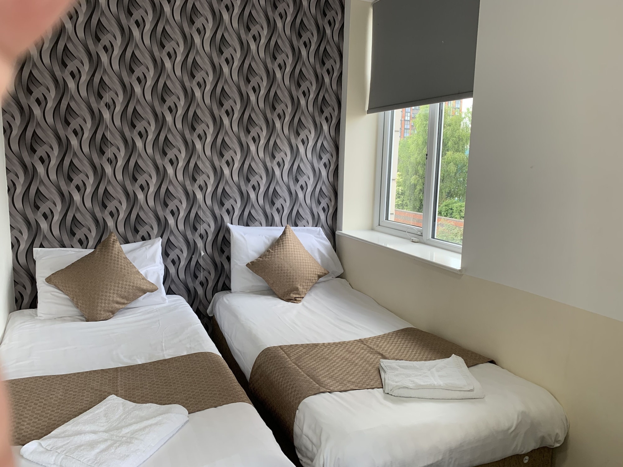STANDARD, TWIN BEDS