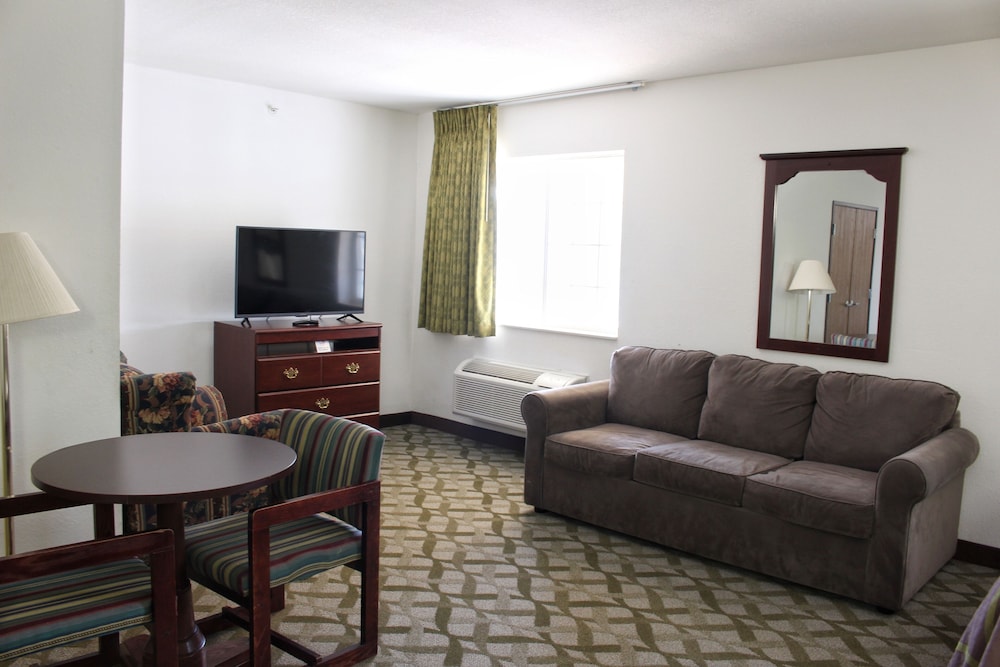 Super 8 by Wyndham De Soto 28/42