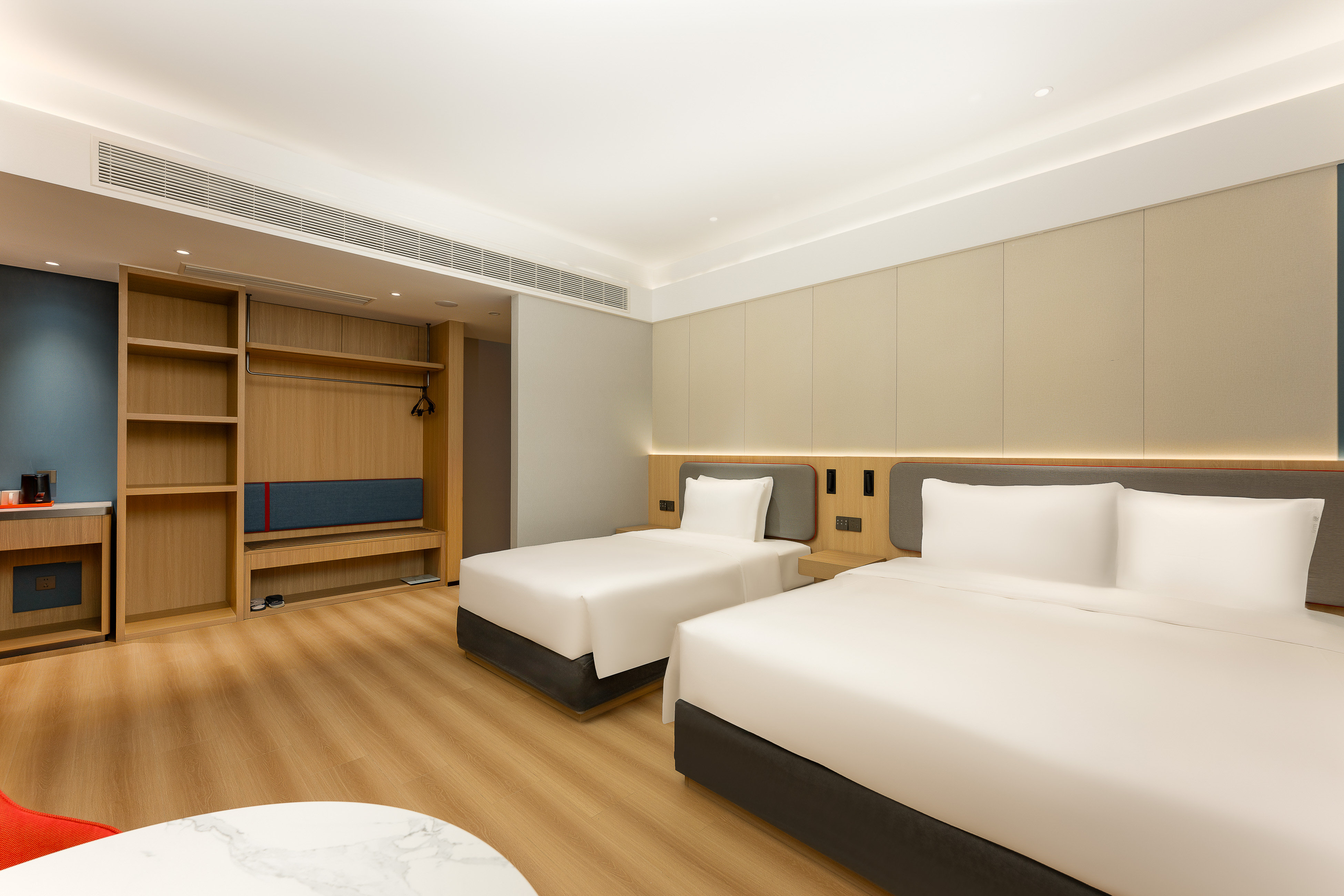 Standard, King and Double Bed