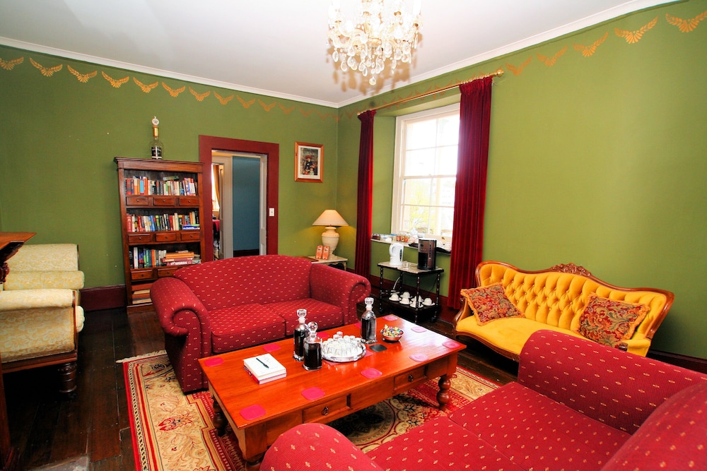 The Lodge On Elizabeth 27/50