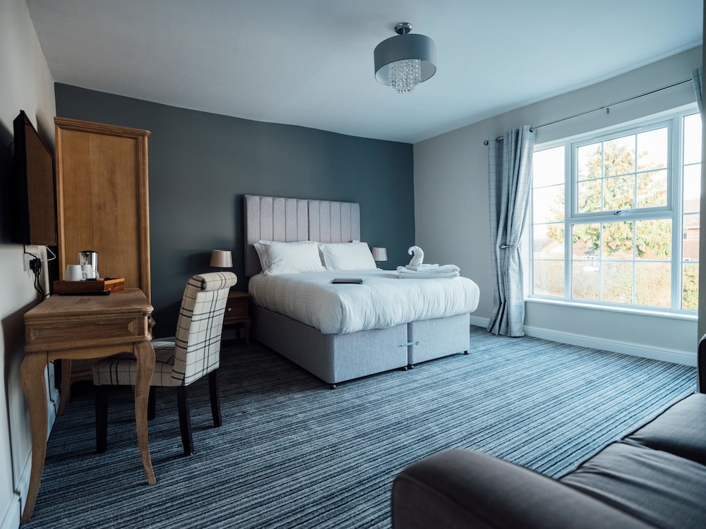 Deluxe, King Bed, Sofa