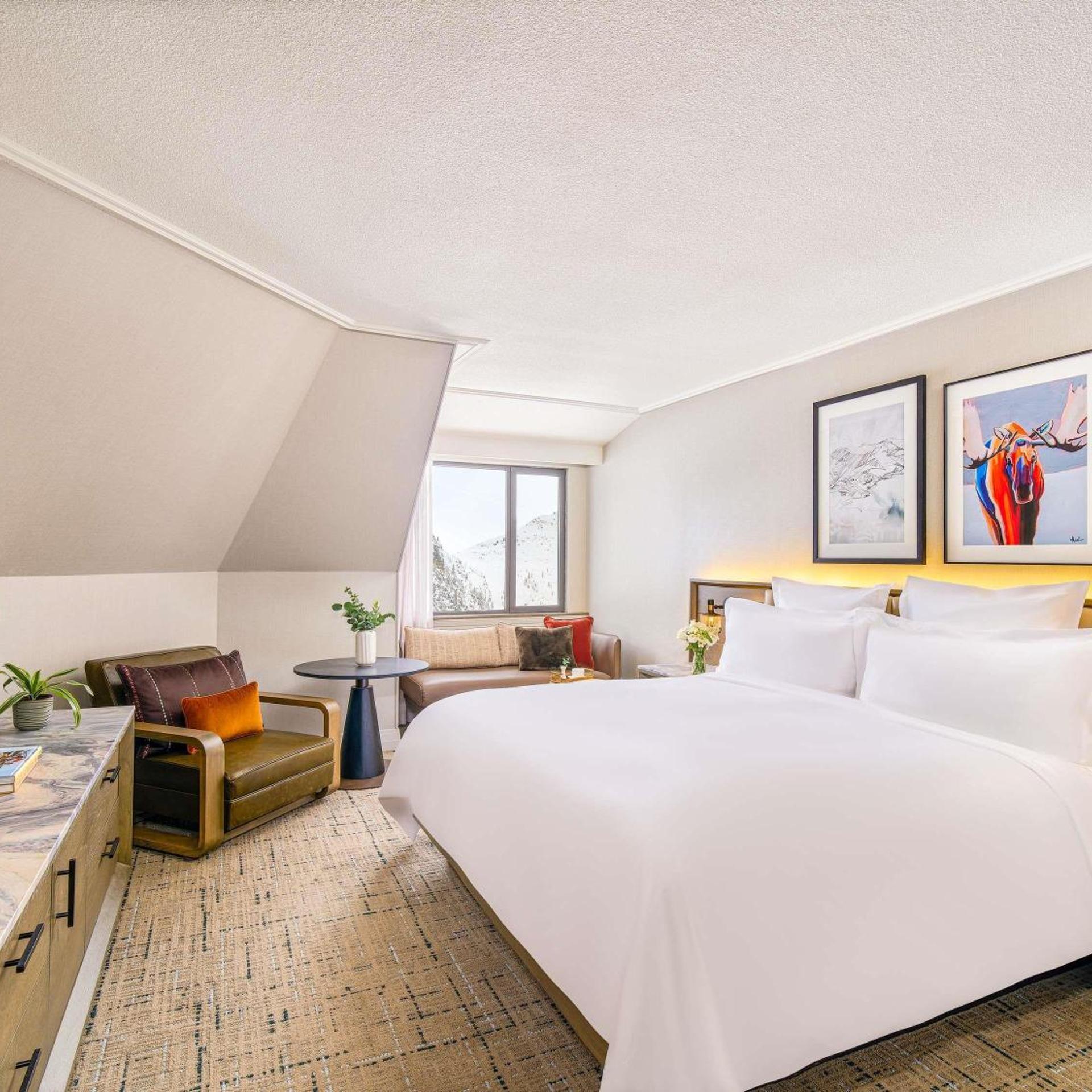 Exclusive, Fairmont Gold, King Bed, with View, Lounge Access