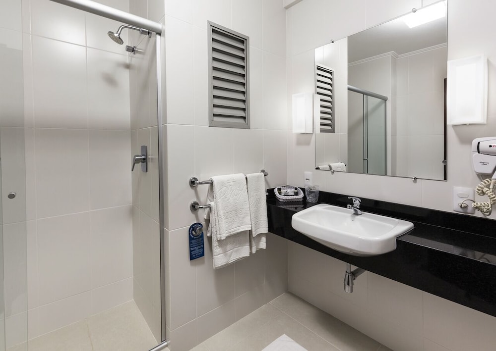 Bahia Plaza Hotel 66/66
