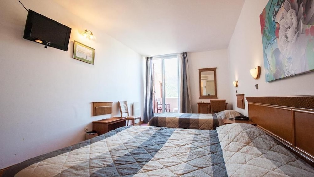 Le Kalliste Hotel 8/34