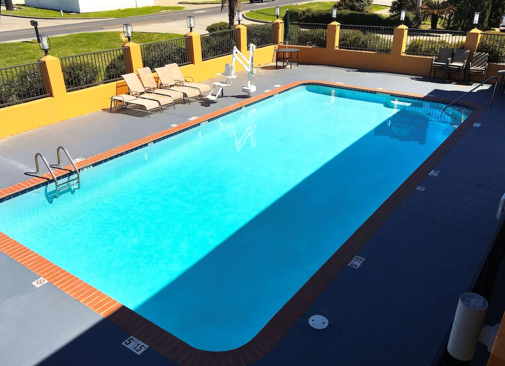 Americas Best Value Inn Denham Springs / Baton Rouge 1/26