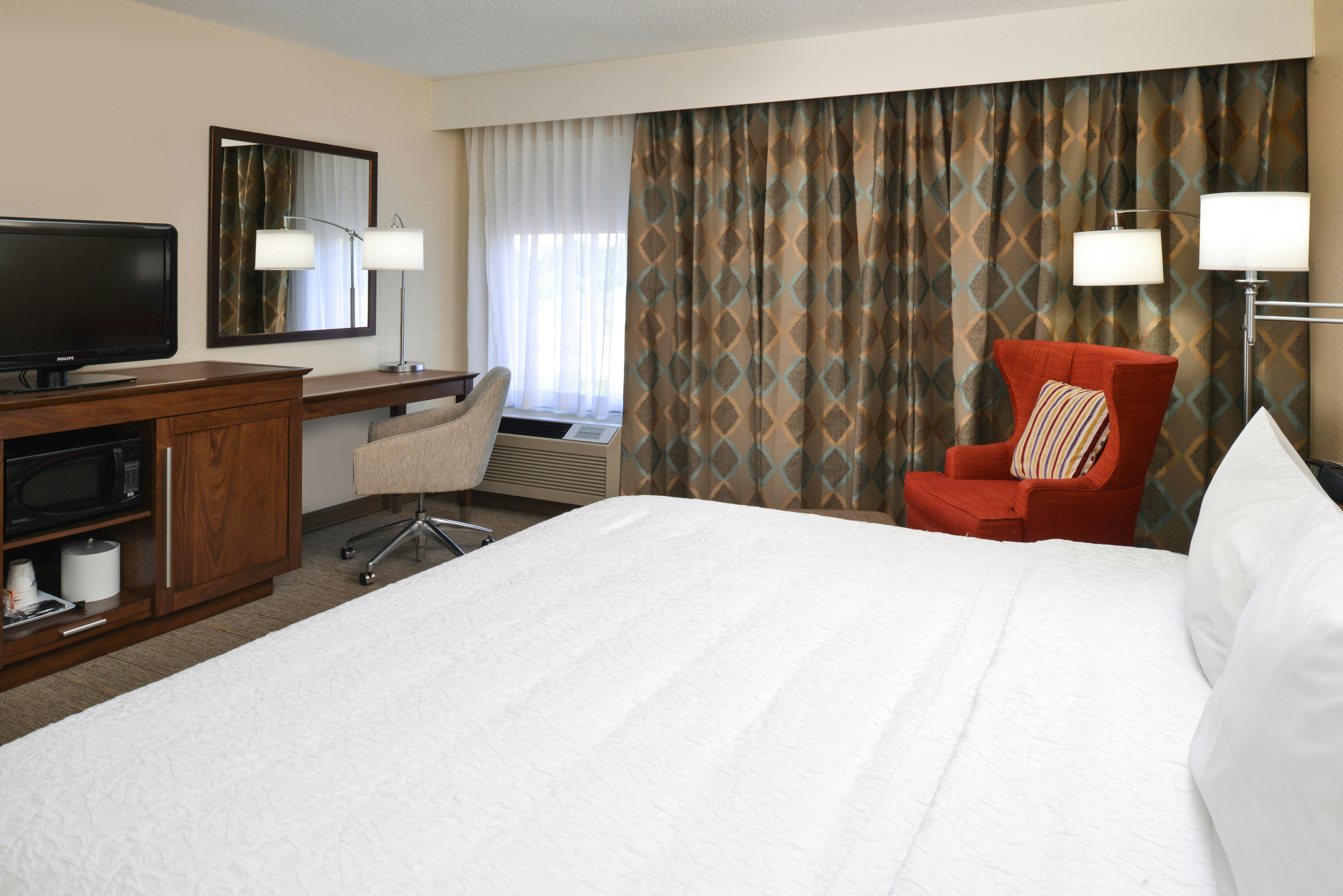 غرفة بسرير كينج، Hampton Inn Carbondale 6/8
