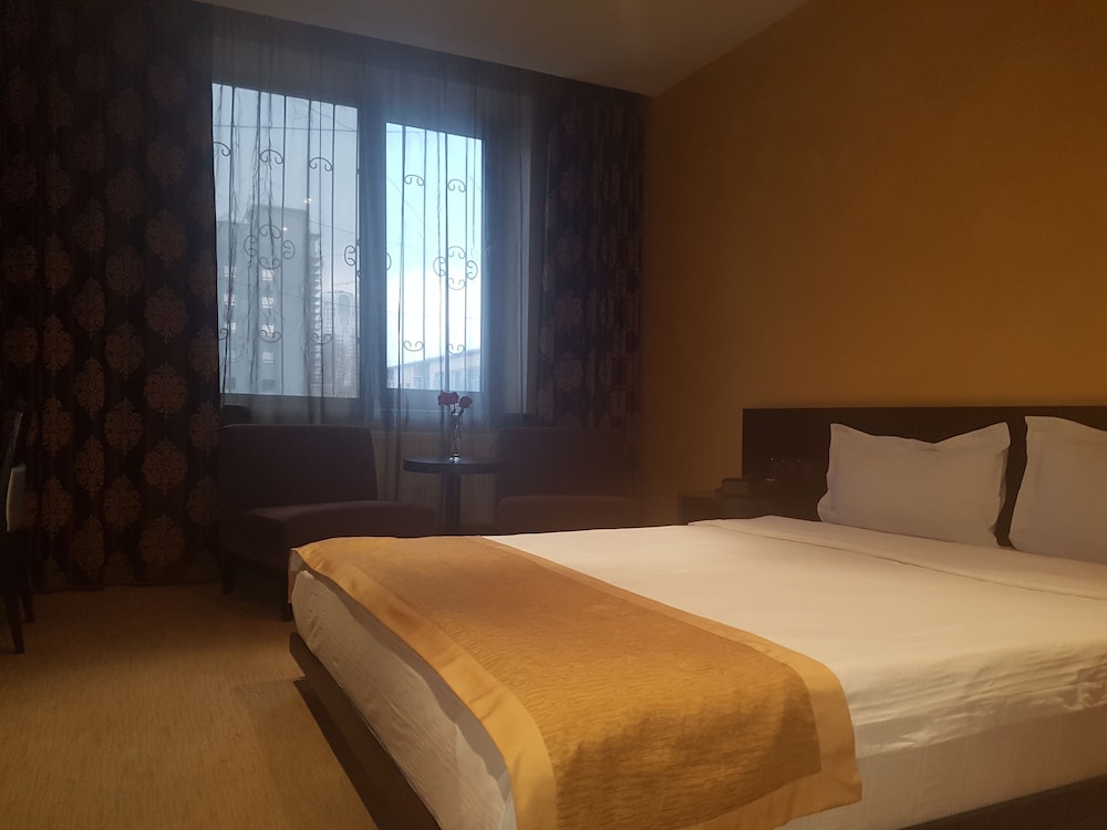 Urgoo Boutique Hotel 7/49