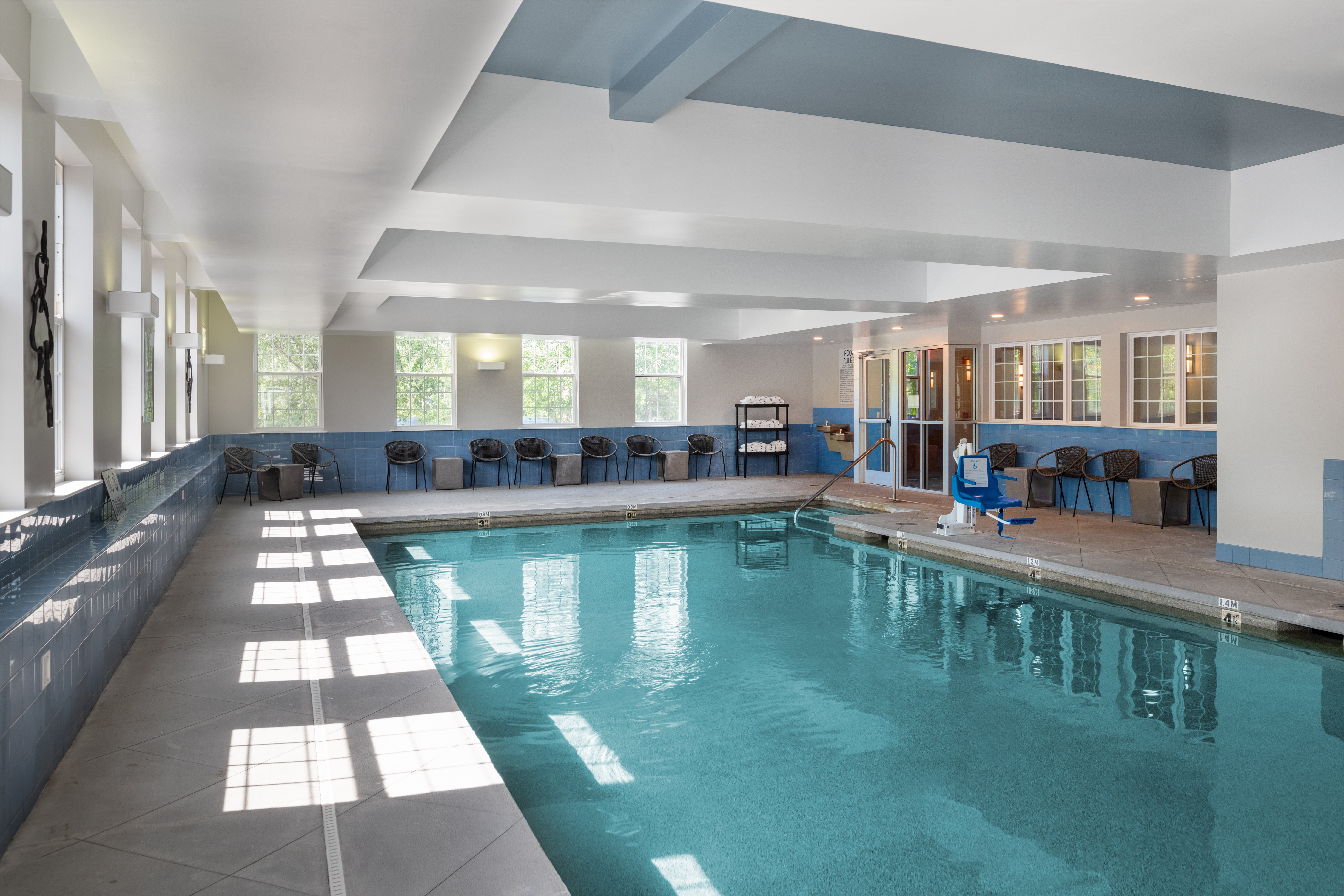 Holiday Inn Express St. Albans 12/21