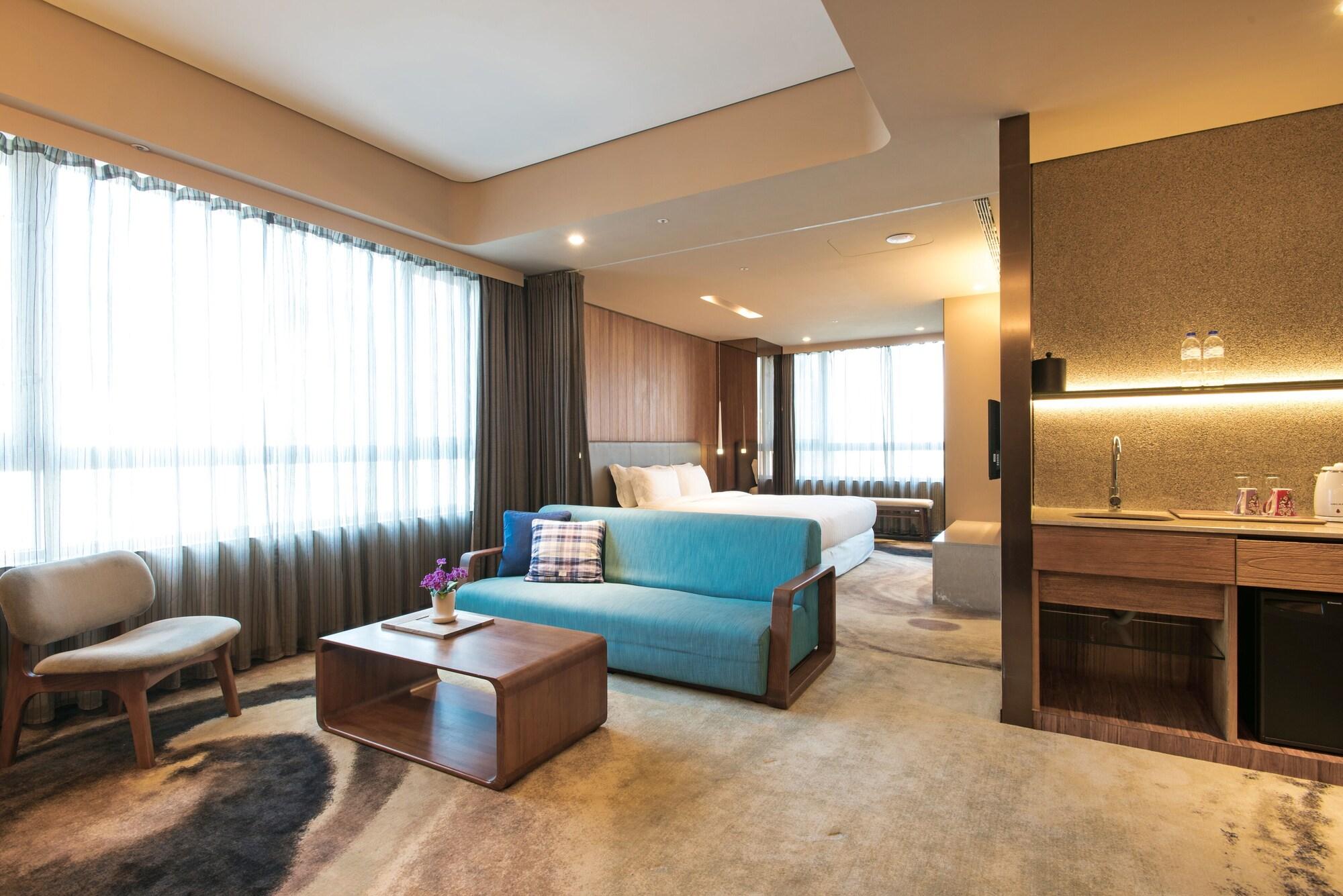 Marvelous, Flat, Suite, High Floor