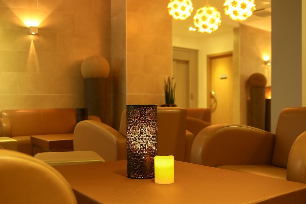 Hotel Montaigne Spa 30/45