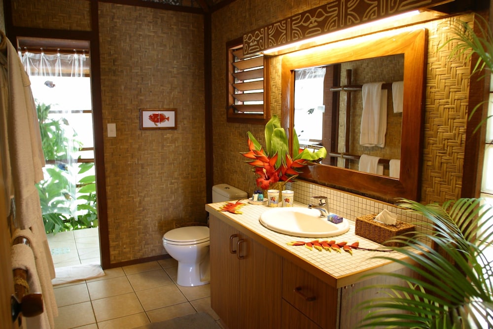 Rarotonga Beach Bungalows 47/50