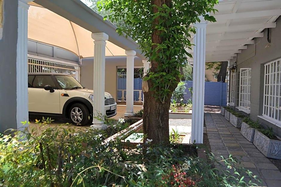 Hobbit Boutique Hotel 26/32