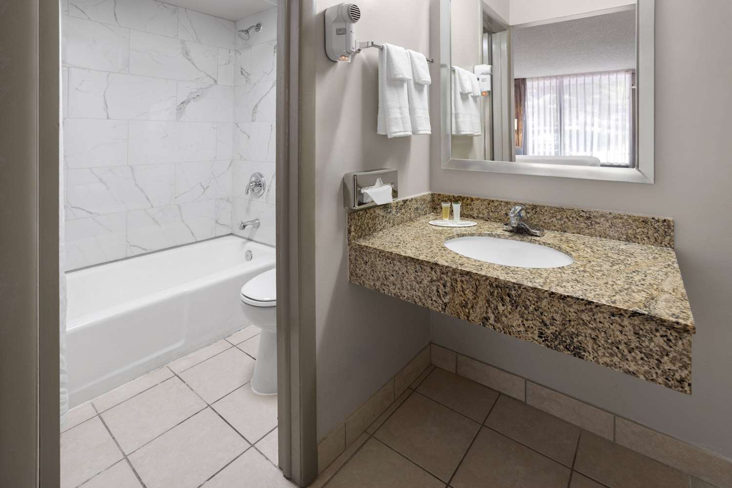 Days Inn by Wyndham Frederick 42/45